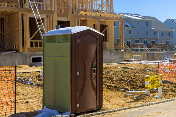 Best Construction site porta potty rental  in Peabody, KS
